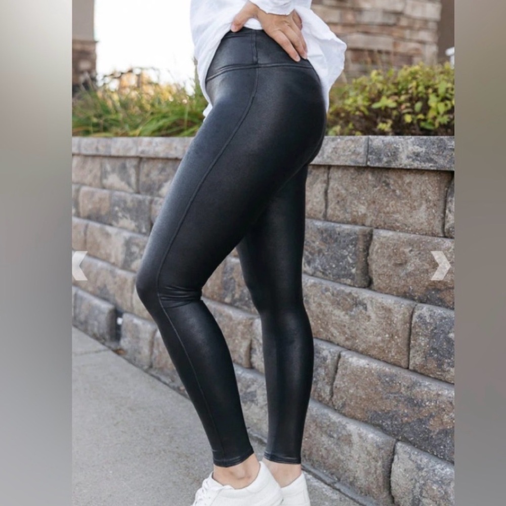 NWT Spanx Black Faux Leather Leggings Sz S (24” waist + stretch)